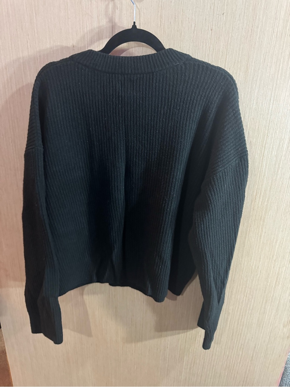 GAP Black Ribbed Henley Cropped Button-Front Sweater Size Large - Picture 4 of 4